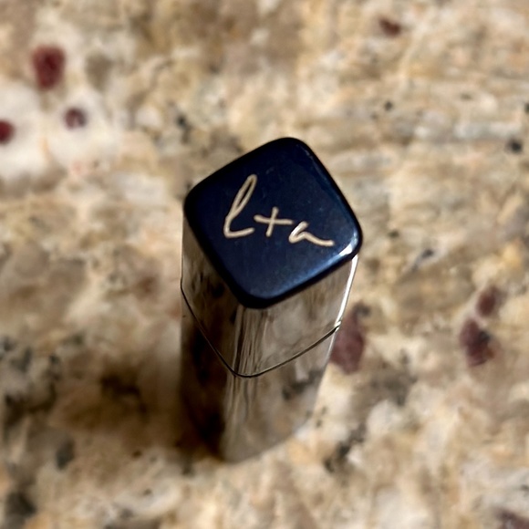 5 for $15 🦋 LUNE+ASTER | Stratosphere Volumizing Mascara - Picture 4 of 5